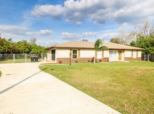 1061 Zambrana St SE, Palm Bay, FL 32909