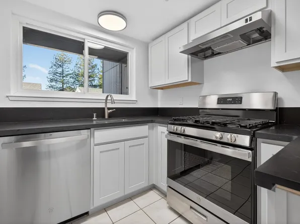 305 Westmont Place, Santa Rosa, CA 95401