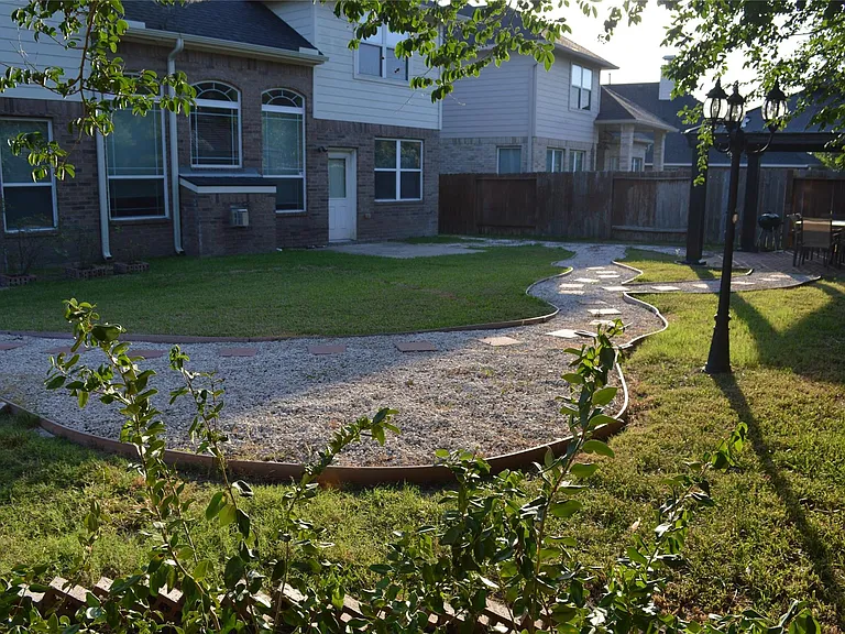 6210 Marble Hollow Ln — Photo 44