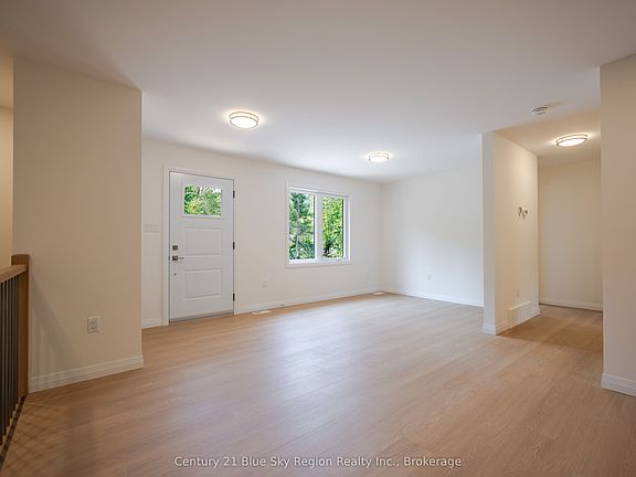 4th image of 112 Riverside Dr