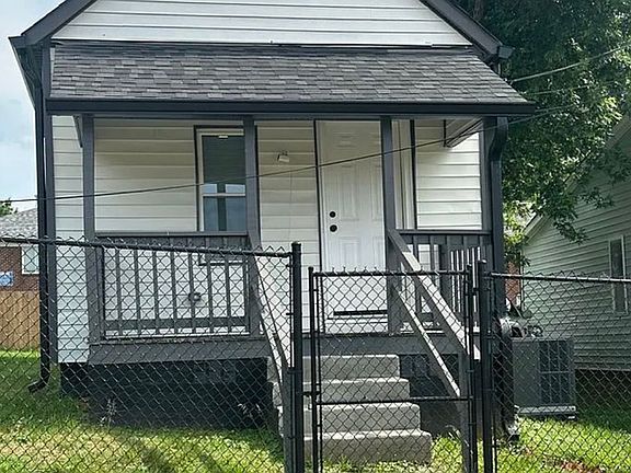 2nd image of 124 E 14th St