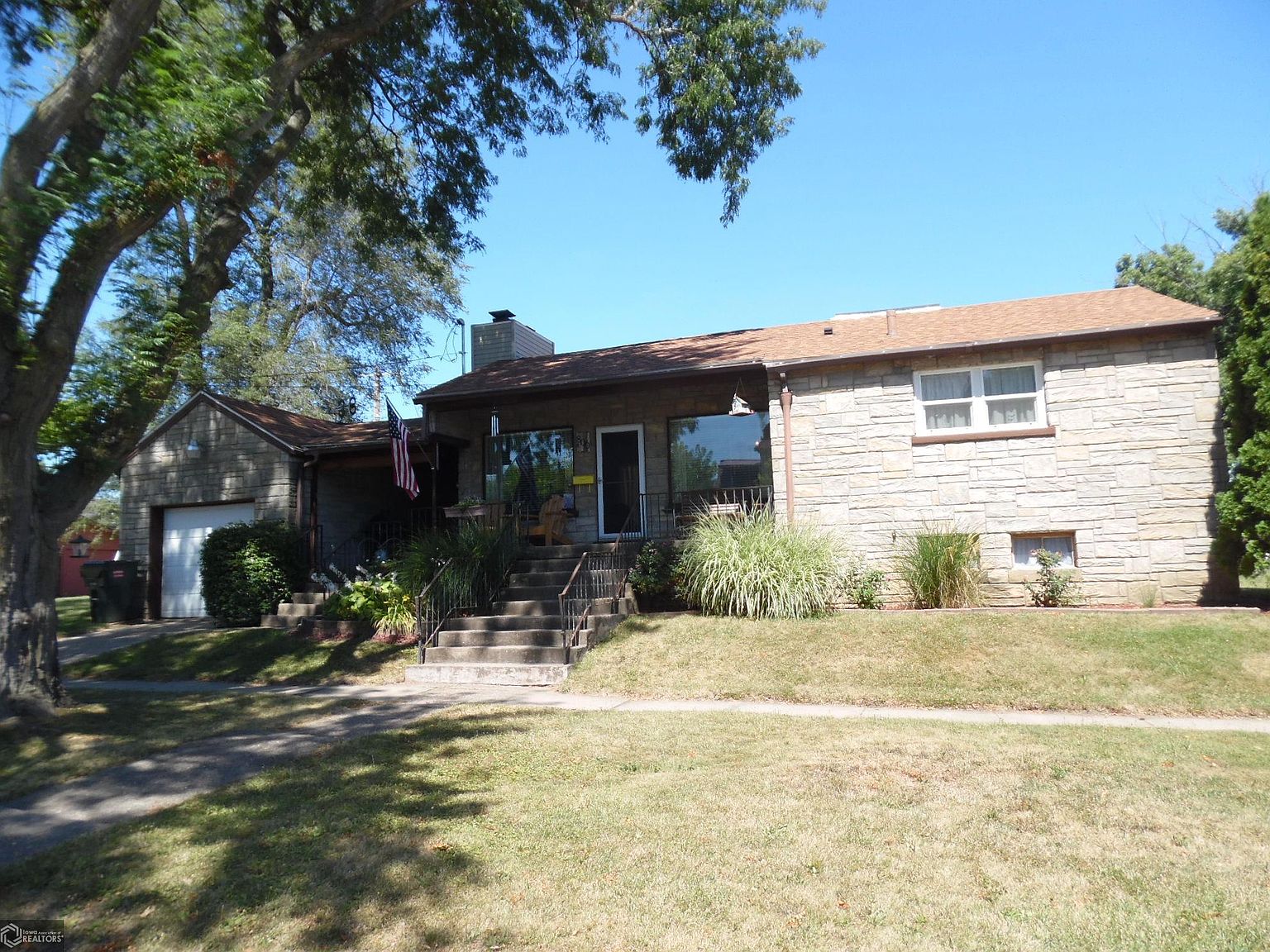 800 Locust St, Burlington, IA 52601 Zillow