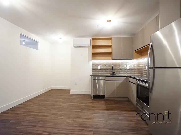 26-24 4th St #638A — Photo 4