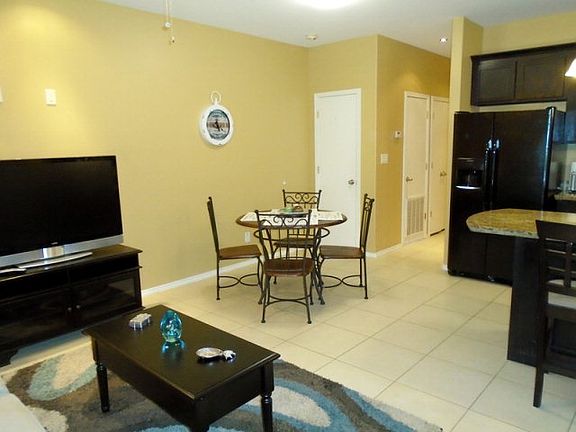 5th image of 112 E Kingfish St