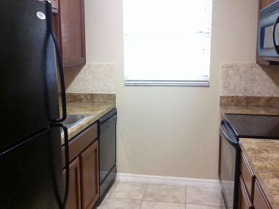 1st image of 4914 Tangerine Ave