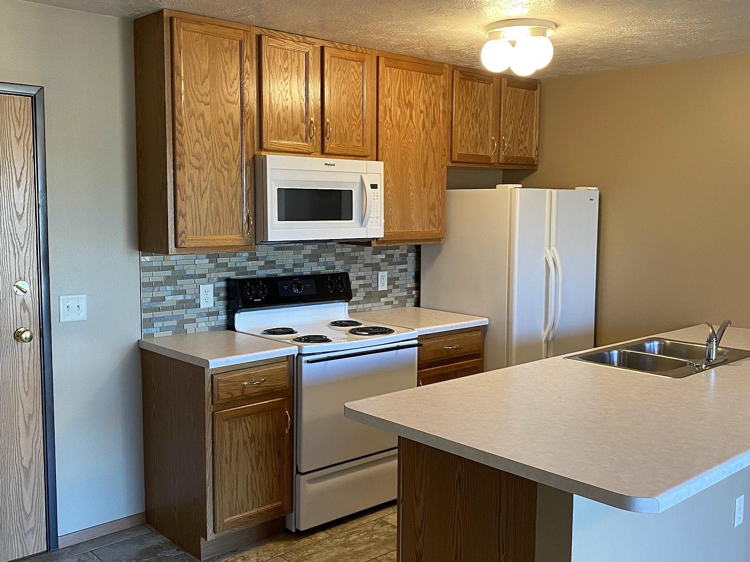 917 S Newcomb Ave #203, Sioux Falls, SD 57106 | Zillow