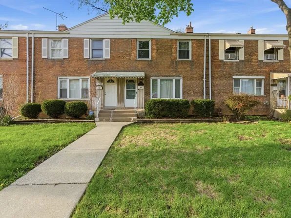 5226 W 64th Pl, Chicago, IL 60638