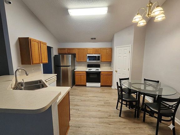 3rd image of 1-B Louvet Ln