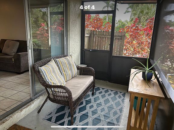 2nd image of 721 SW Gardens Blvd