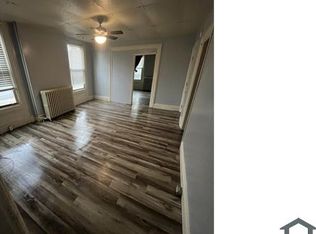 19 101st St #1, Troy, NY 12180