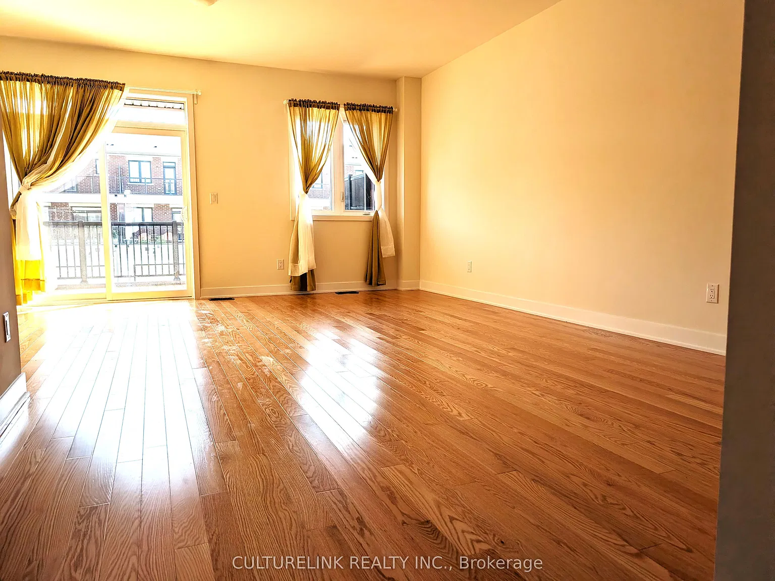 3 bed, $3,800 — Photo 3