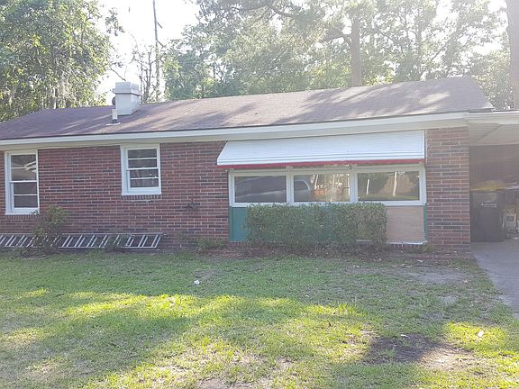 4th image of 3713 Eastgate Dr