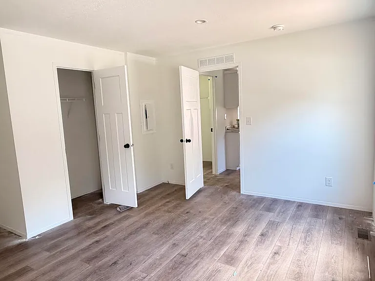 32 Manor Dr — Photo 9