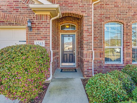 5th image of 1245 Rosewood Ct