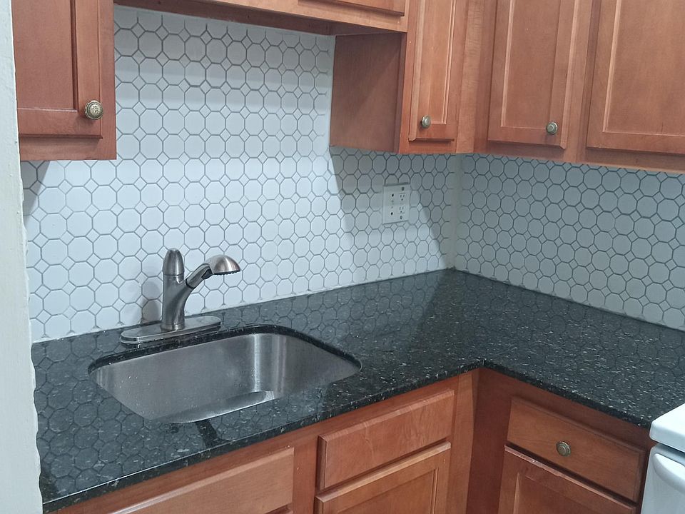 Kitchen area - sink