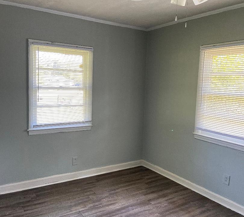 1st image of 5121B Yadkin Rd #B