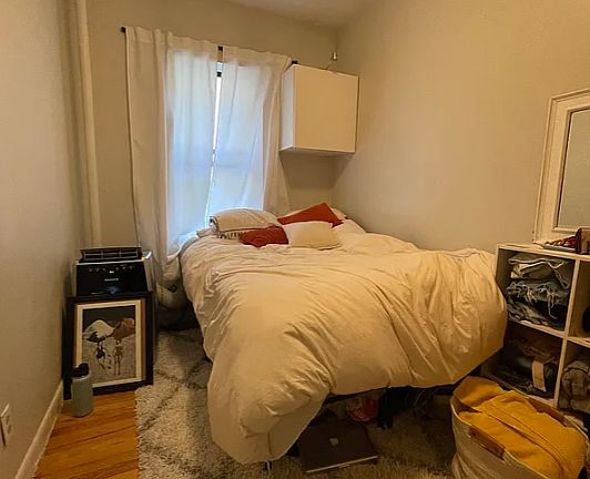 3rd image of 128 Thompson St APT 5