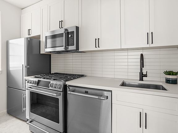 5th image of 64 E 94th St #4EE