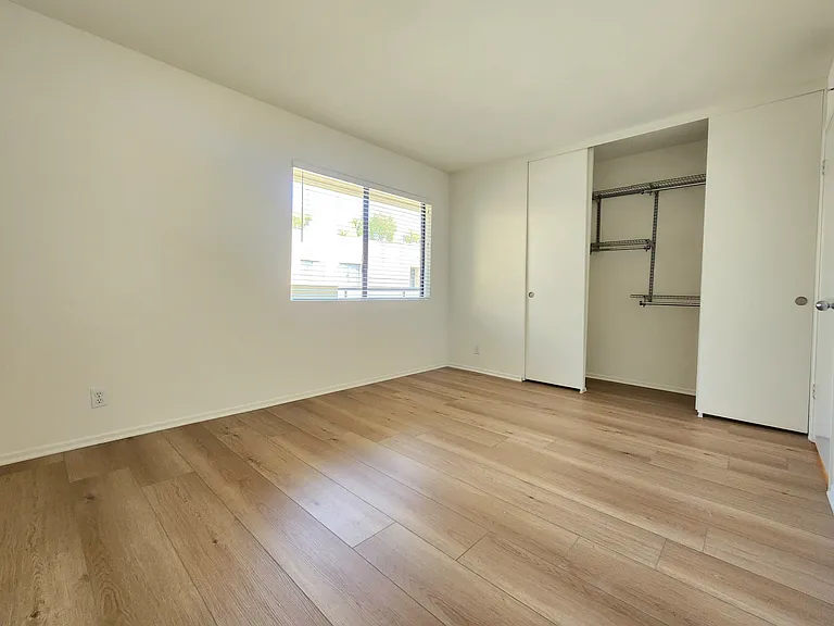 2120 S Bentley Ave #308 — Photo 25