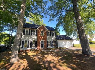 8988 Stamford Club Ct, Rural Hall, NC 27045