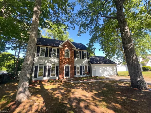 8988 Stamford Club Ct, Rural Hall, NC 27045