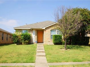 2465 Meadowgate Ln, Lancaster, TX 75134