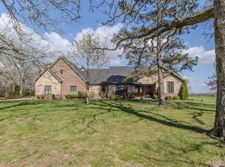 19800 Providence Dr, Lebanon, MO 65536