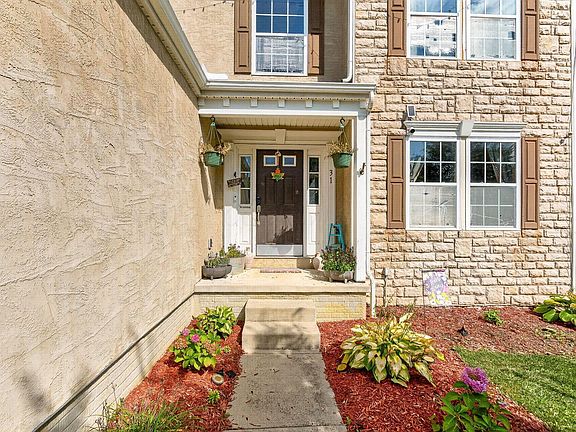 4th image of 31 Lobdell Dr