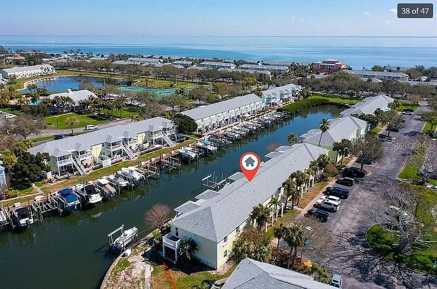 2 bed, 1.0 bath, 773 sqft, $3,200 — Photo 3