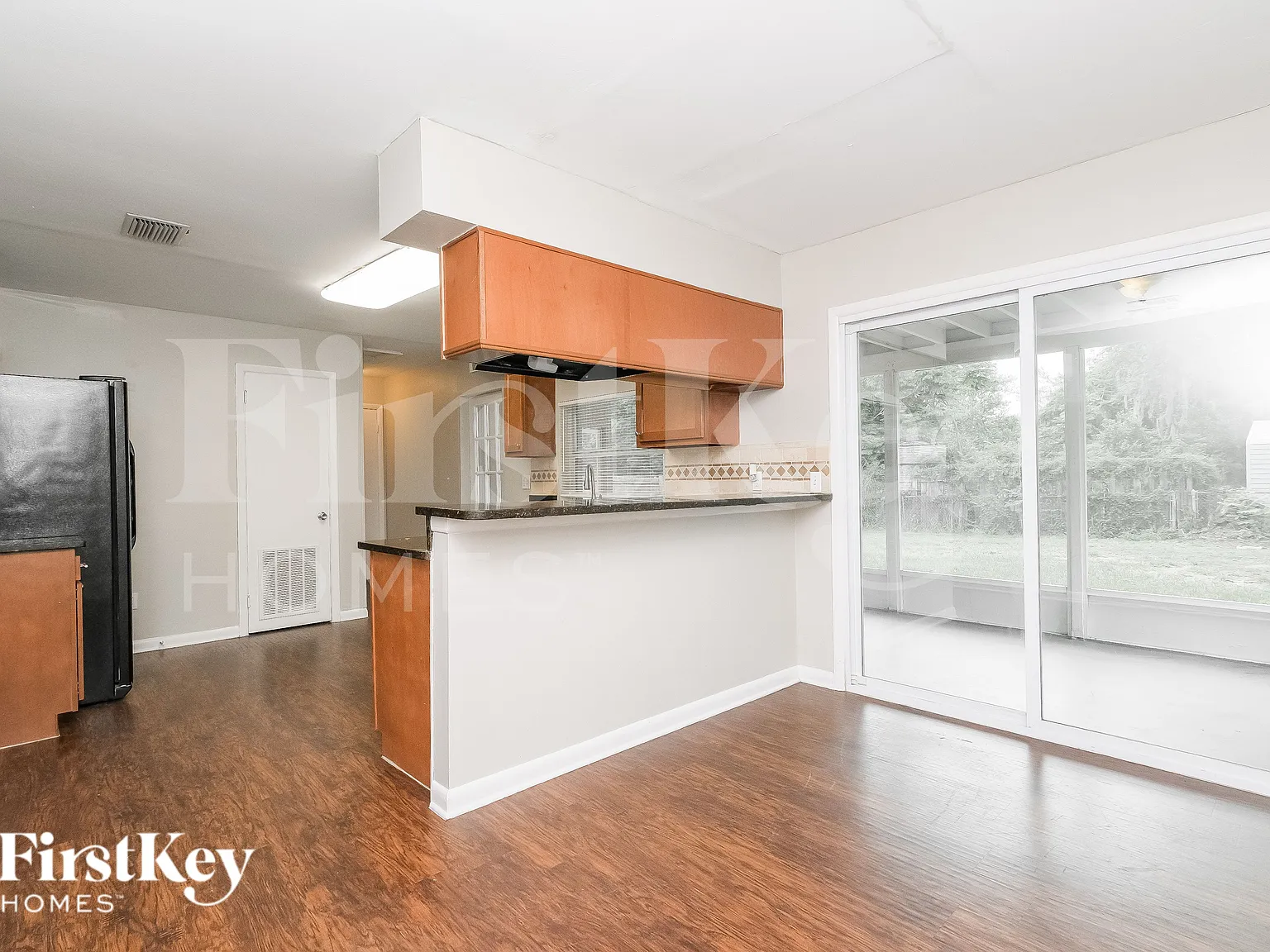 3 bed, 2.0 bath, 1125 sqft, $1,890 — Photo 4