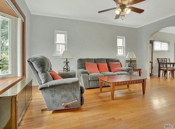 3rd image of 82-62 Eliot Ave