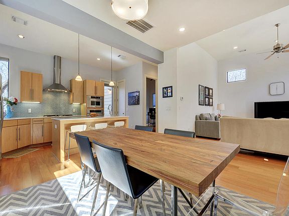 4th image of 2620 Jefferson St #B