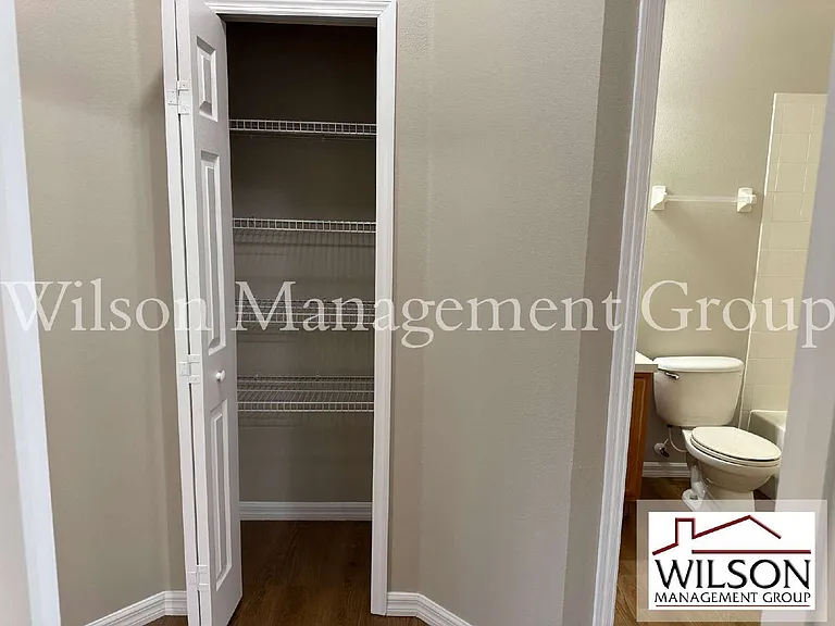 5004 Adair Oak Dr — Photo 20