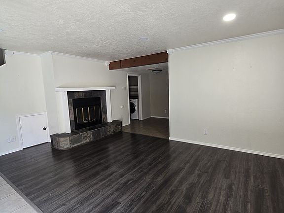 4th image of 5801 Lowell St NE APT 1B