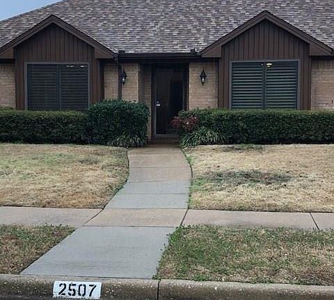 2nd image of 2507 Shadow Lane Dr