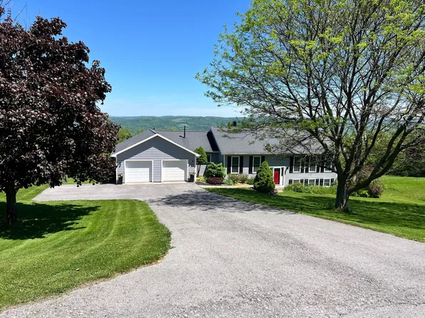 4114 Griffin Rd, Syracuse, NY 13215