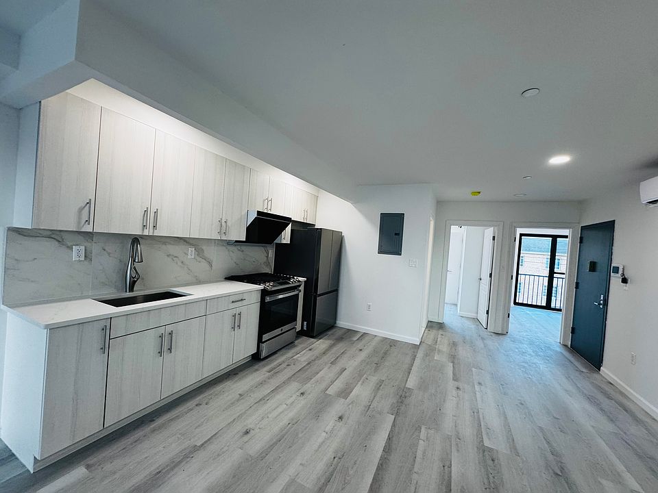 1st image of 42-06 161st St #3