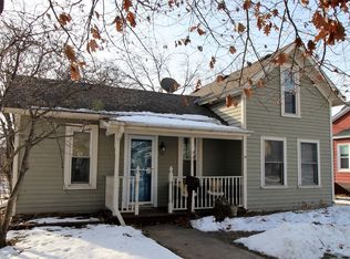 331 W South St, Oconomowoc, WI 53066