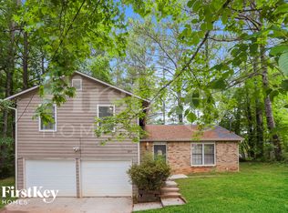 3844 Chimney Stone Ct, Ellenwood, GA 30294