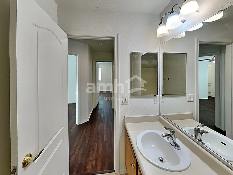 780 E Cowboy Cove Trl — Photo 18