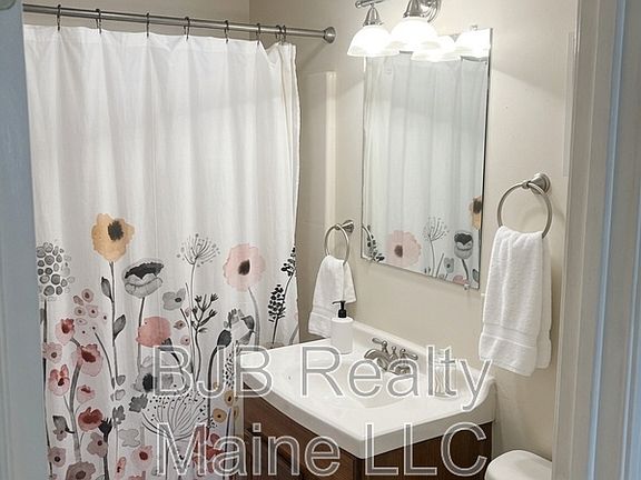 4th image of 6 Oregon Ave APT 12