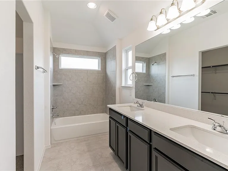 233 Trailside Ln — Photo 15