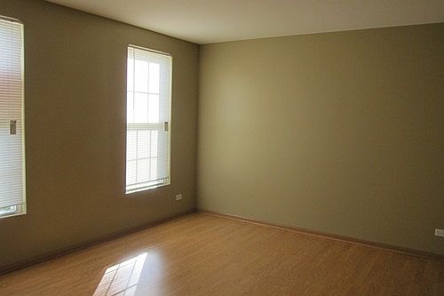 2nd image of 820 Symphony Dr
