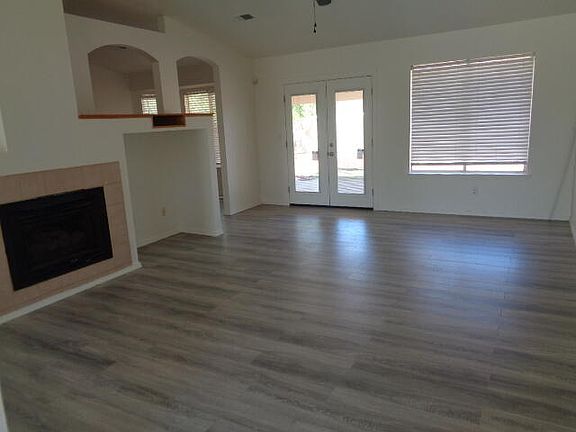 3rd image of 1407 Montara Dr NW