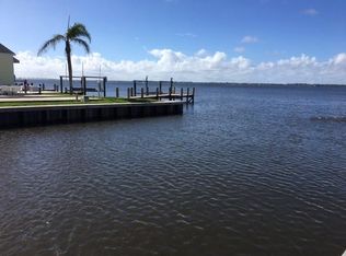 2060 Nettles Blvd, Jensen Beach, FL 34957