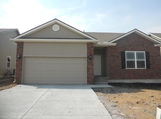 709 NW 109th Ter, Kansas City, MO 64155