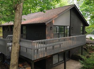 842 N Wood St, Logan, OH 43138