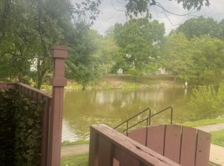 2024 Cambridge Dr, Crofton, MD 21114