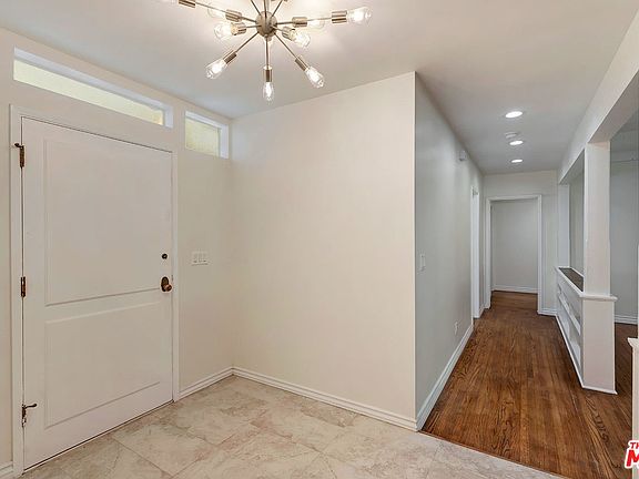4th image of 3109 Earlmar Dr