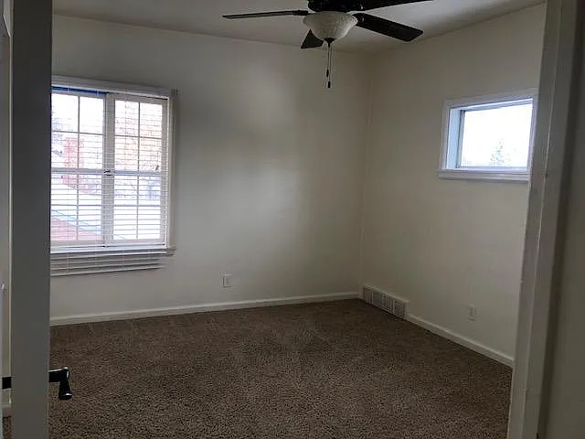 Bedroom (view 1)